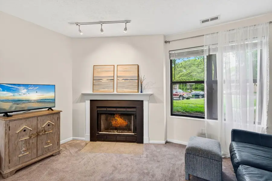 5324 Stonemeadow Avenue, Columbus, OH 43220 - #2