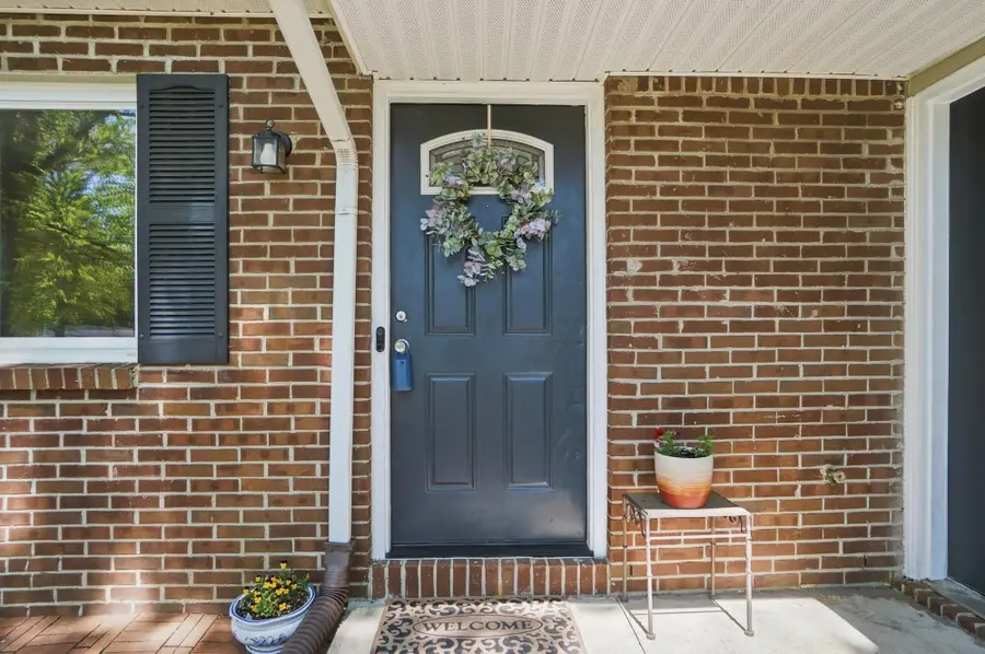 2896 Chimney Point Drive, Columbus, OH 43231 - #3