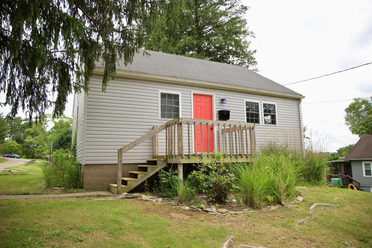 124 E King Street, Zanesville, OH 43701 - #1