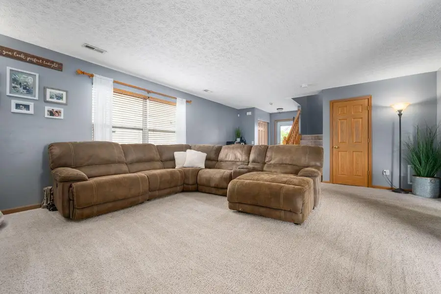 5763 Stonepath Drive, Hilliard, OH 43026 - #2
