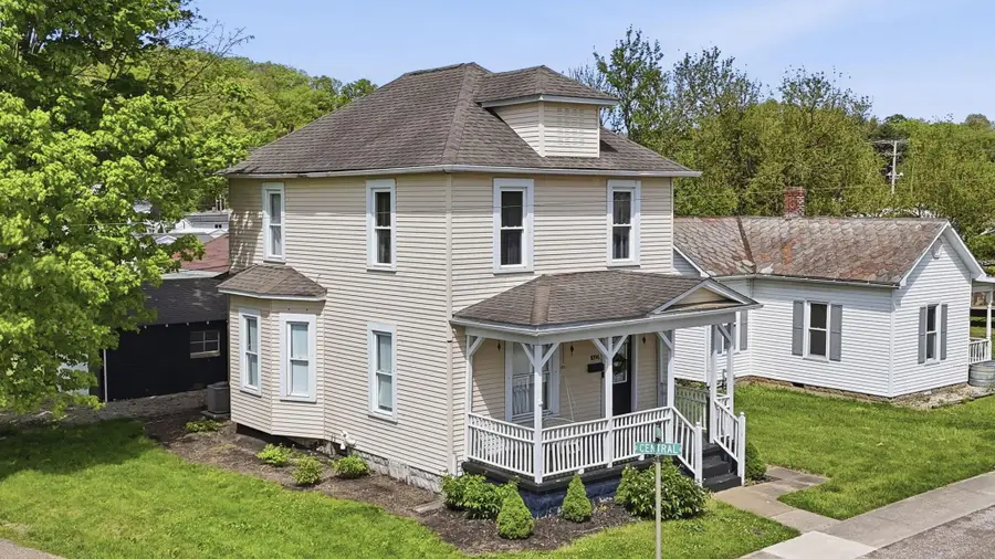 1096 Church Street, Logan, OH 43138 - #3