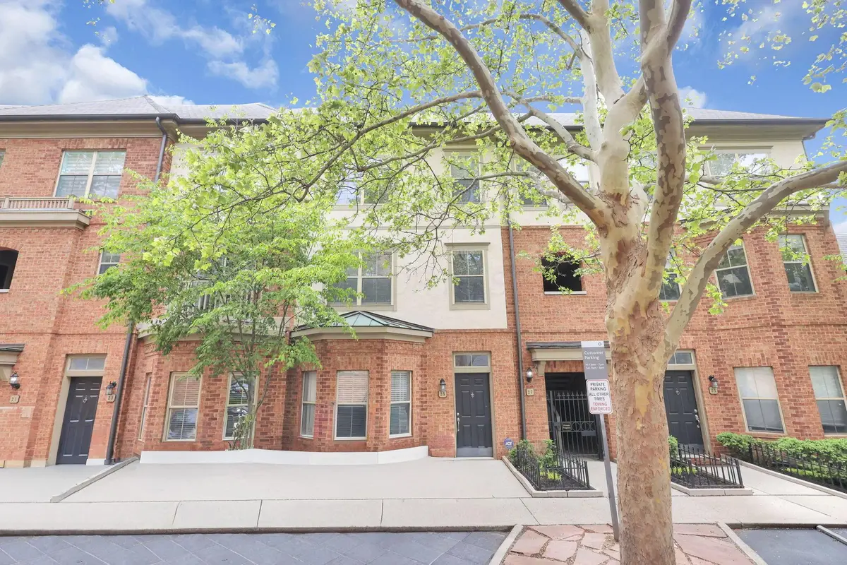27 W Lincoln Street, Columbus, OH 43215 - #1