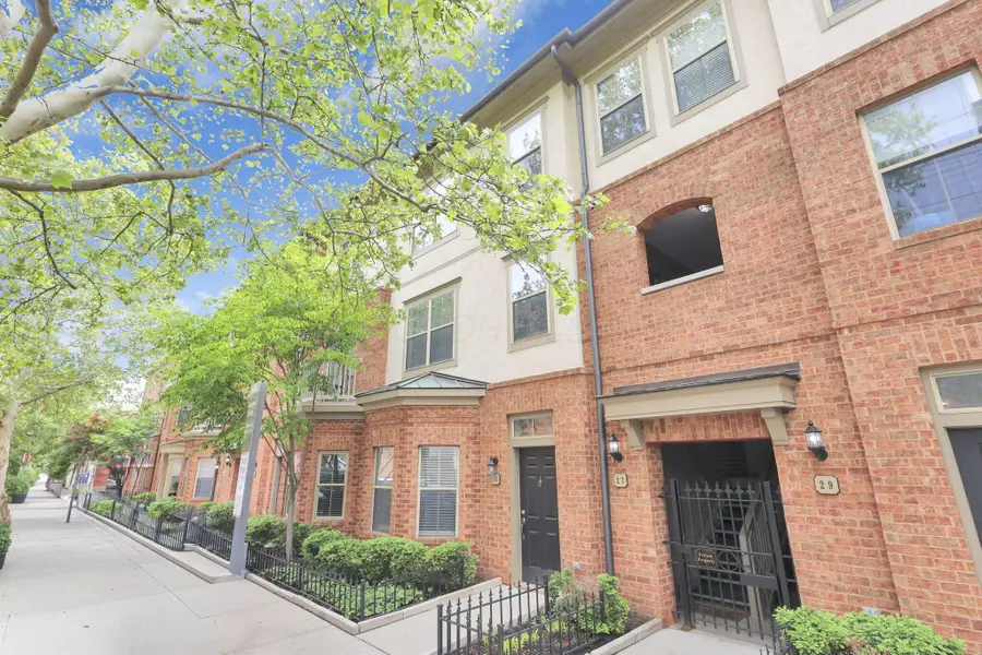 27 W Lincoln Street, Columbus, OH 43215 - #3
