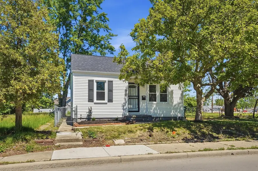 1988 E 5th Avenue, Columbus, OH 43219 - #2