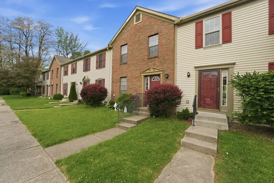 7172 Crofton Court, Reynoldsburg, OH 43068 - #3
