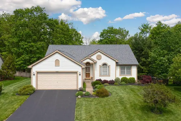 7686 Pinehill Road, Lewis Center, OH 43035