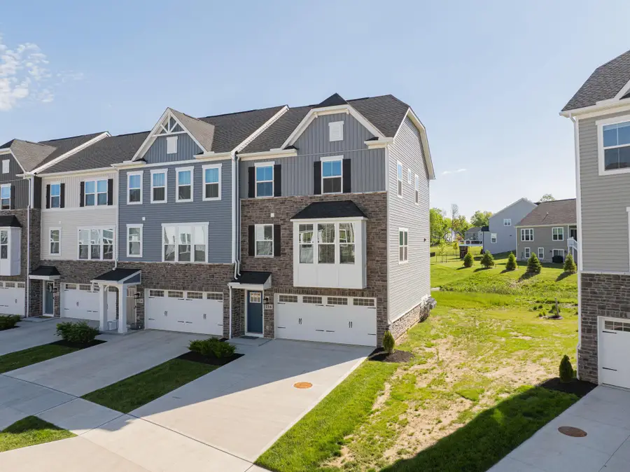 216 Via Veneto, Delaware, OH 43015 - #2
