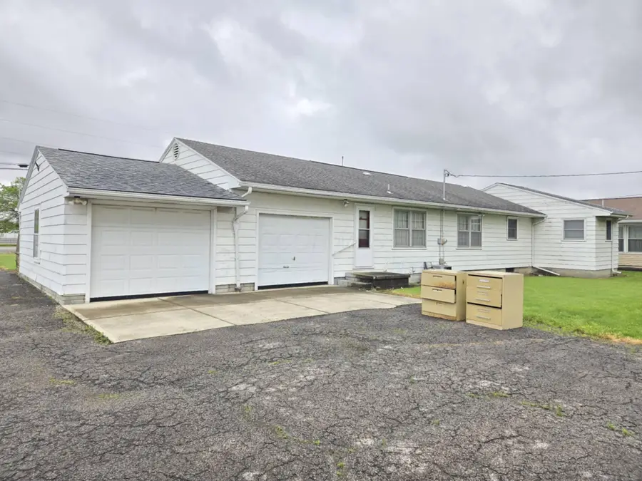 2426 E Mansfield Street, Bucyrus, OH 44820 - #3