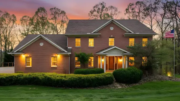 2540 Nicholas Lane, Dresden, OH 43821