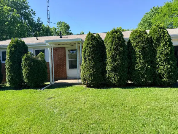 2705 Ash Drive, Springfield, OH 45504