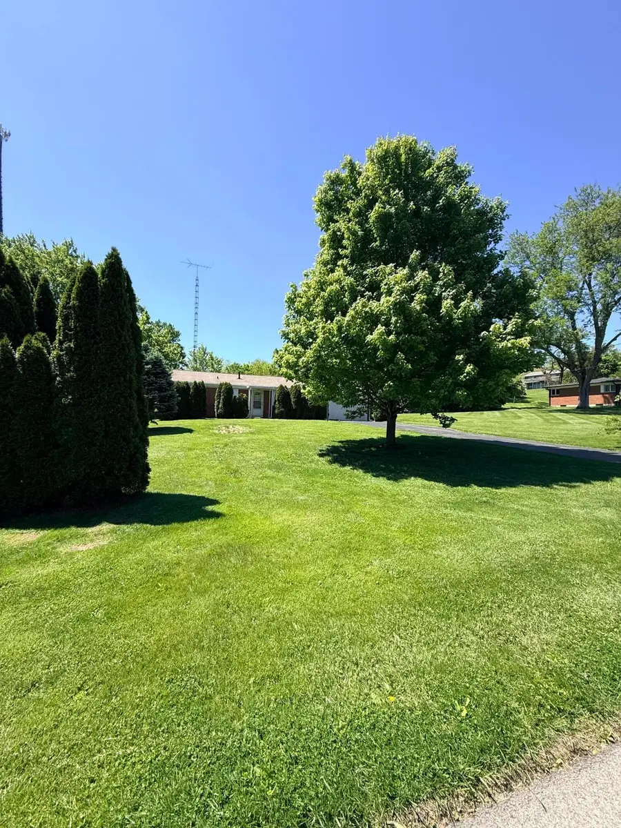 2705 Ash Drive, Springfield, OH 45504 - #3