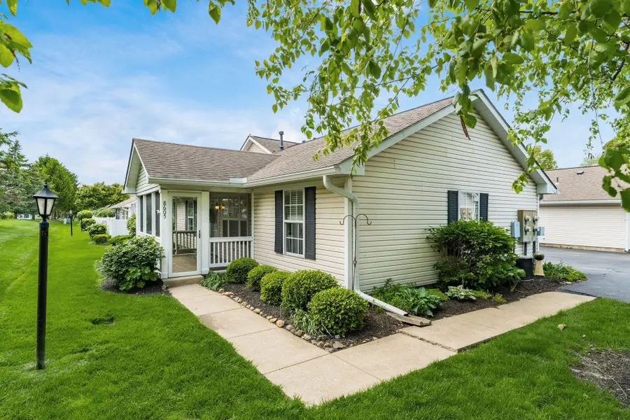 8605 Victoria Meadow Lane, Reynoldsburg, OH 43068 - #3