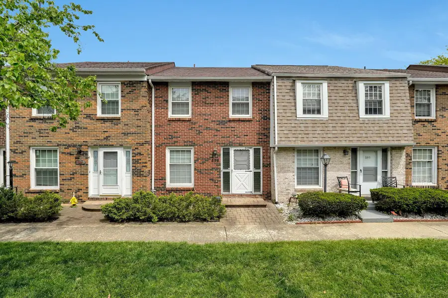 596 Dlyn Street, Columbus, OH 43228 - #2