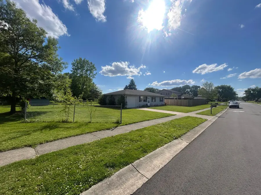 7995 Wescott Avenue, Fairborn, OH 45324 - #3