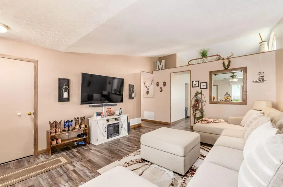 2281 Breeze Hill Drive, Grove City, OH 43123 - #3