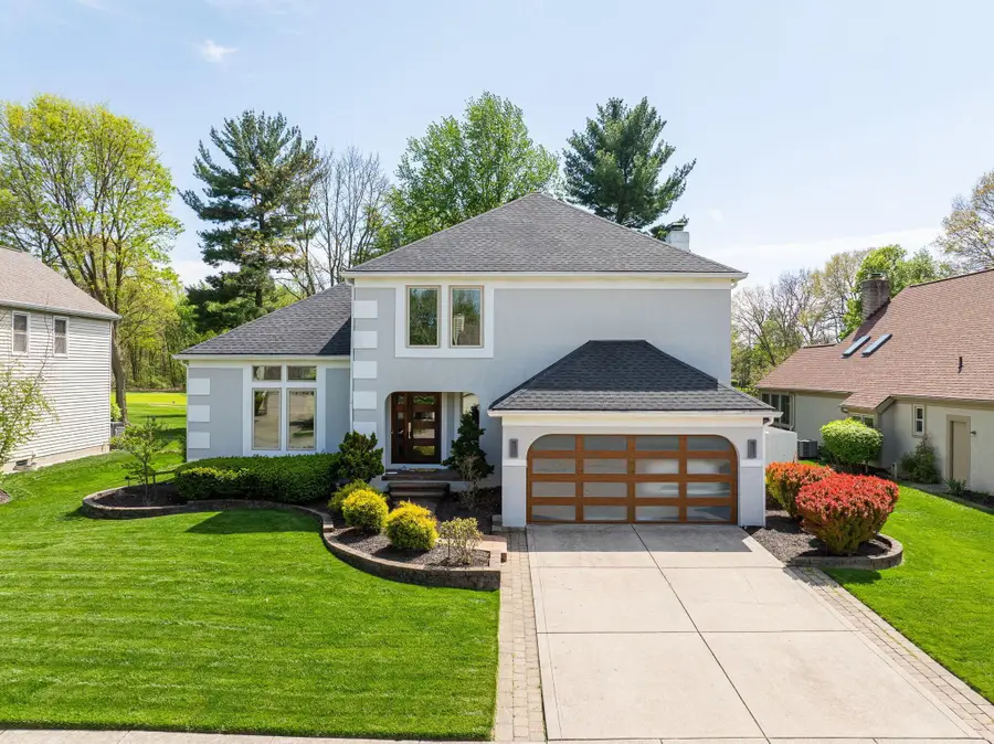 2097 Thistlewood Drive, Columbus, OH 43235 - #3