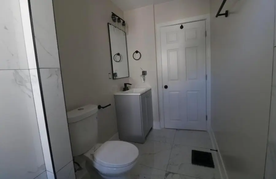 1074 E 15th Avenue, Columbus, OH 43211 - #3
