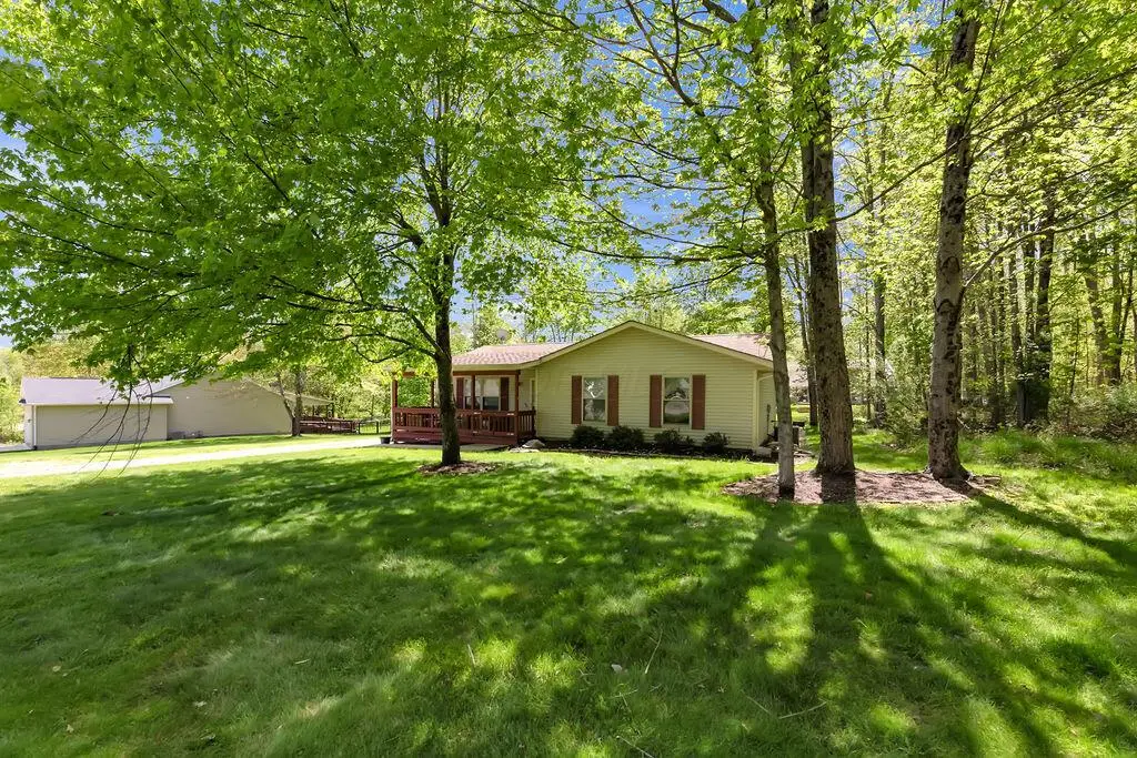 329 Floralwood Drive, Howard, OH 43028 - #1