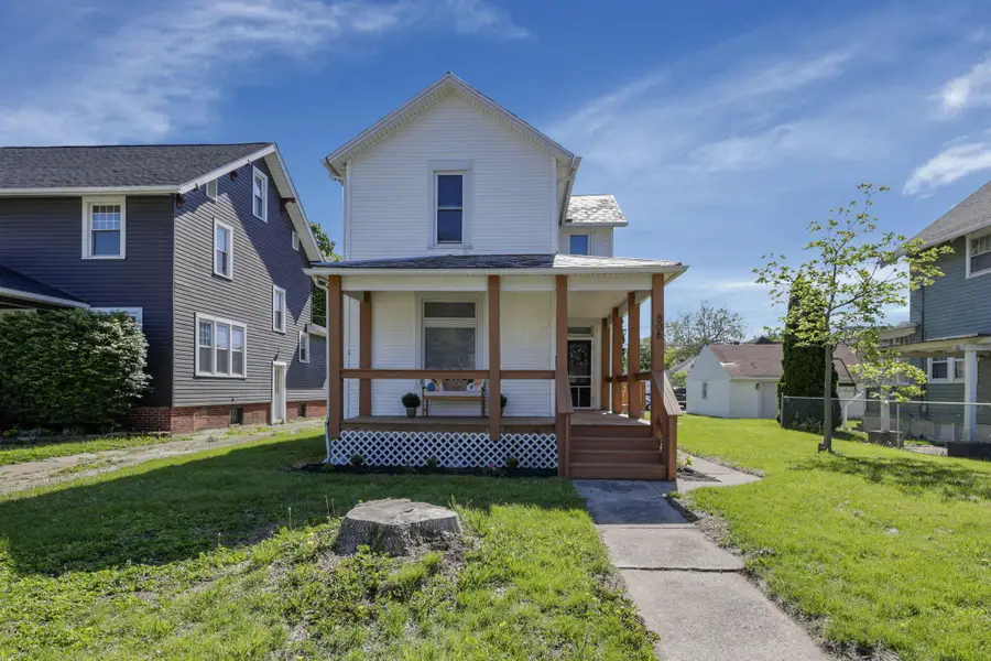 806 N High Street, Lancaster, OH 43130 - #3
