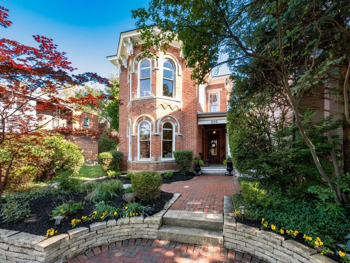 320 W 3rd Avenue, Columbus, OH 43201 - #1