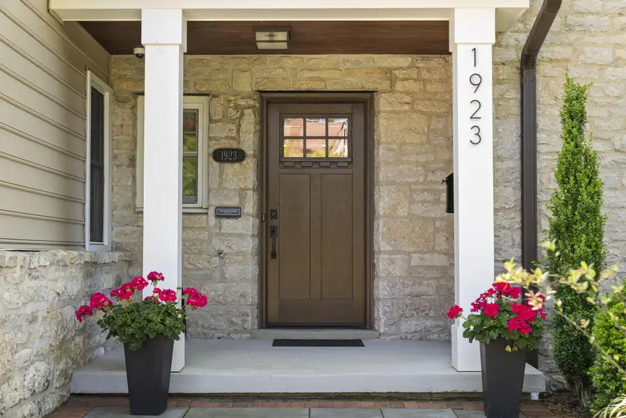 1923 Chatfield Road, Upper Arlington, OH 43221 - #2