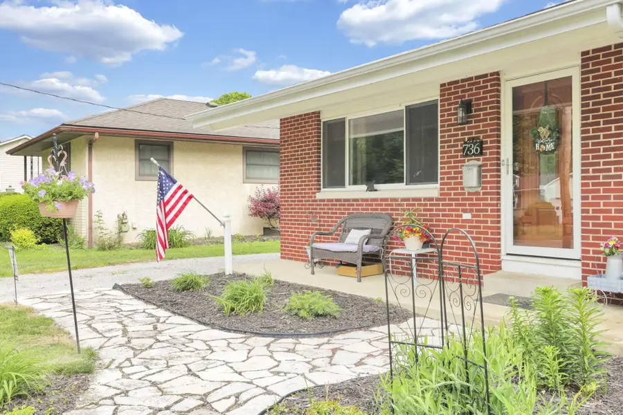 736 Elm Street, Groveport, OH 43125 - #3