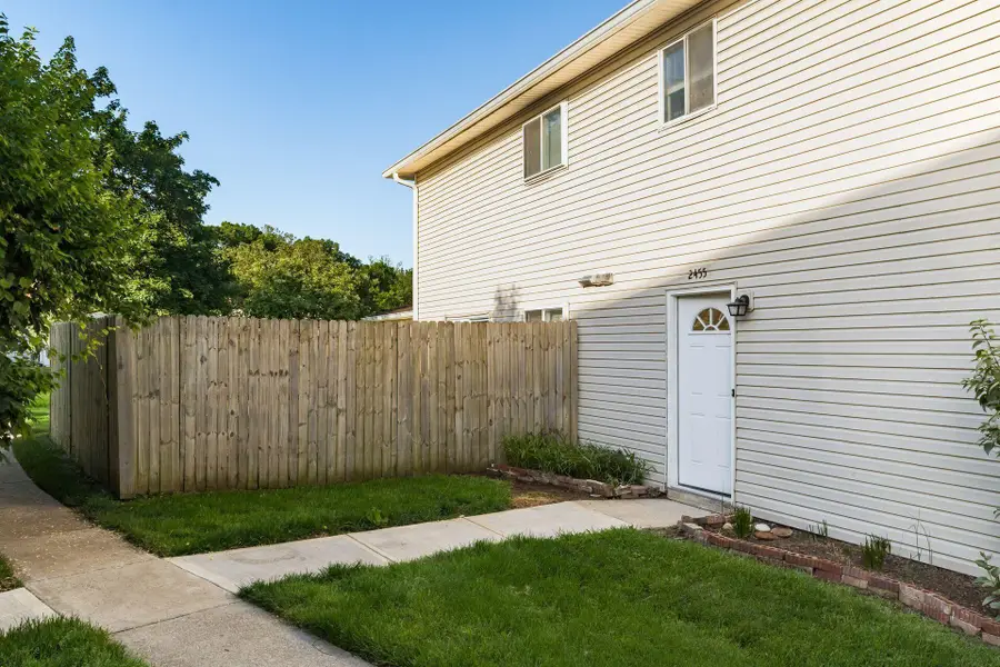 2455 Natchez Drive, Columbus, OH 43209 - #3