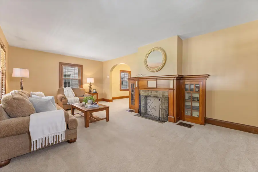 206 Jefferson Road, Newark, OH 43055 - #2