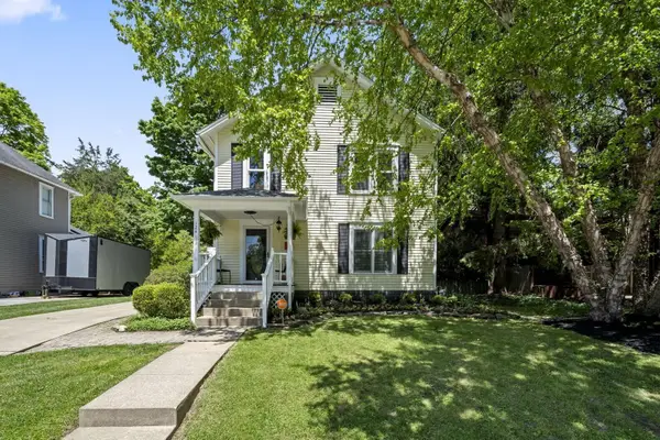 124 W Maple Street, Granville, OH 43023