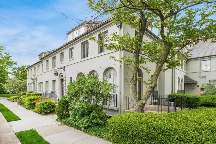 42 Brunson Avenue, Columbus, OH 43203 - #2