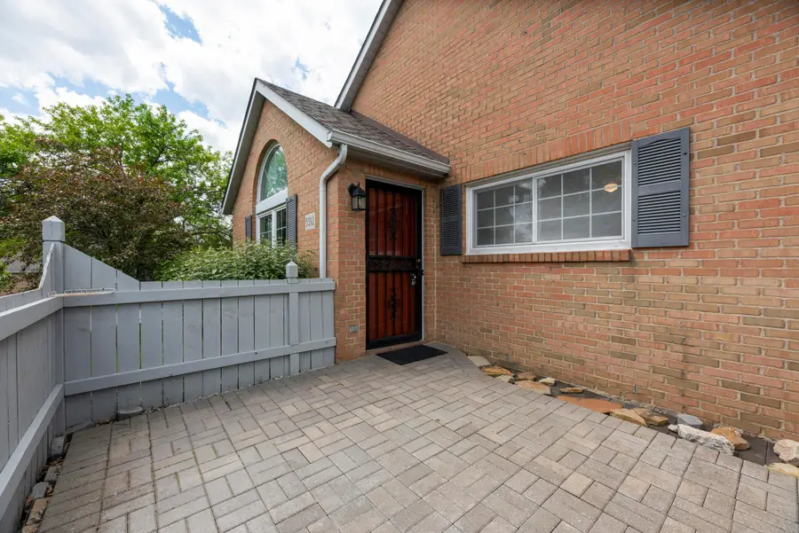 5392 Pond View Drive, Westerville, OH 43081 - #3
