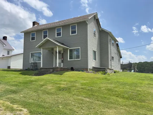 202 Ball Street, New Straitsville, OH 43766