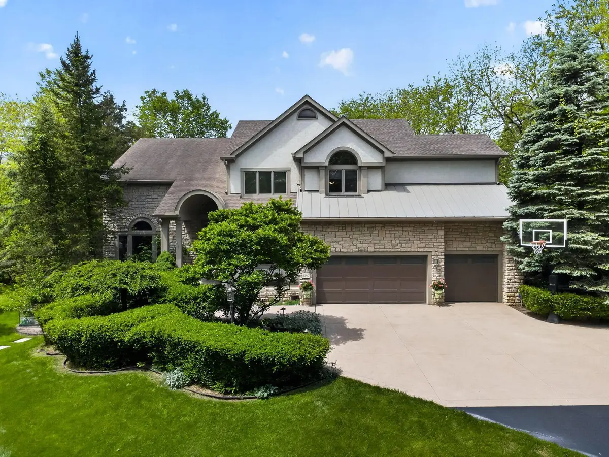 9750 Erin Woods Drive, Dublin, OH 43017 - #1