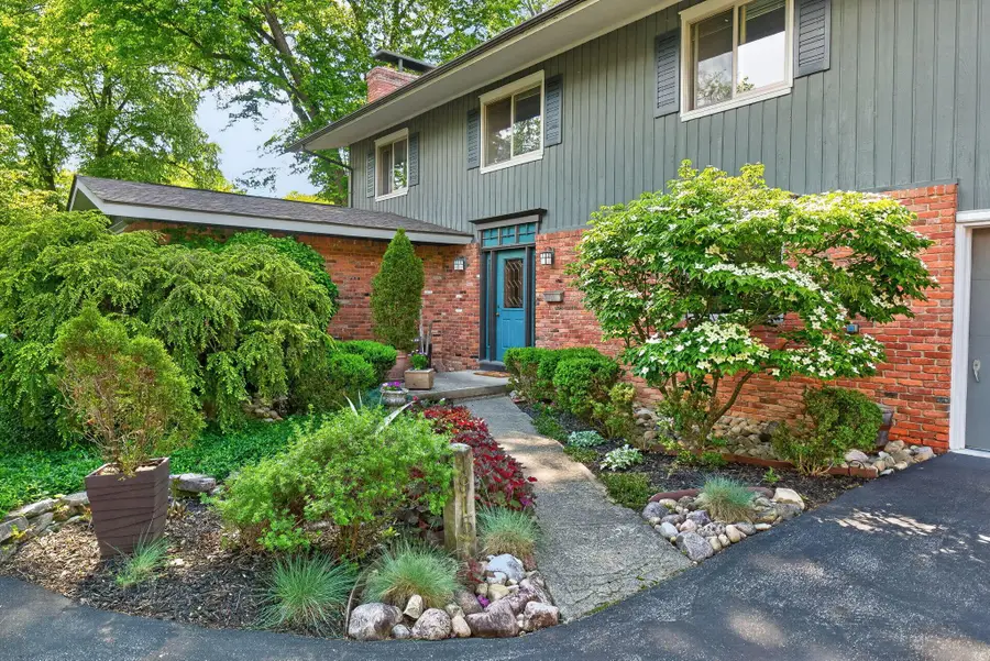 1915 Brandywine Drive, Columbus, OH 43220 - #3