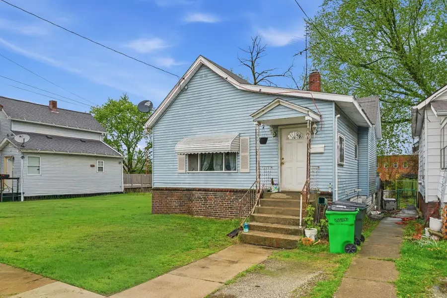 113 15th Street Nw, Barberton, OH 44203 - #2