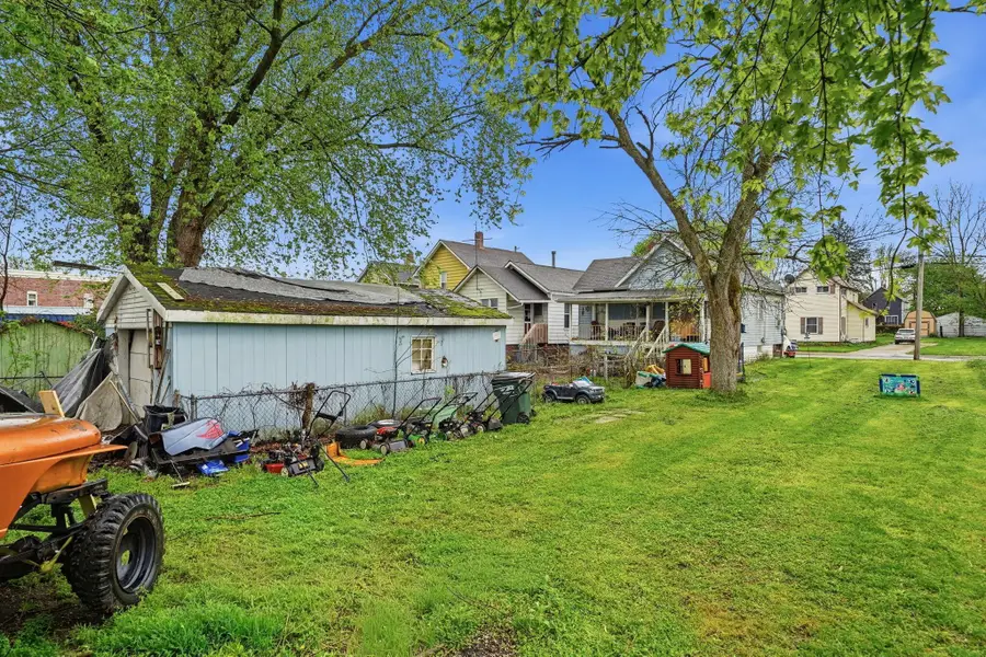 113 15th Street Nw, Barberton, OH 44203 - #3
