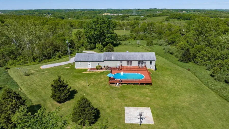 4780 Huggins Road, Zanesville, OH 43701 - #2