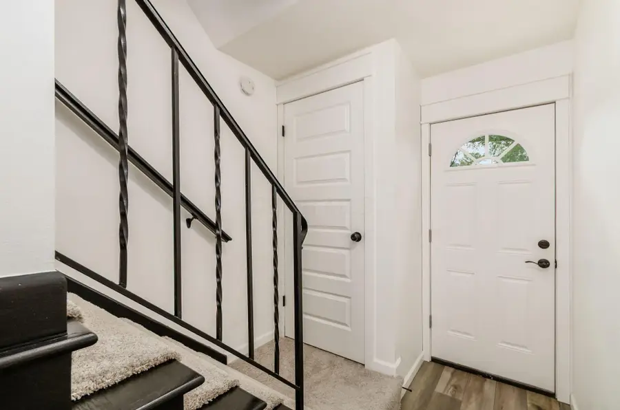 1308 Woodbrook Lane, Columbus, OH 43223 - #2