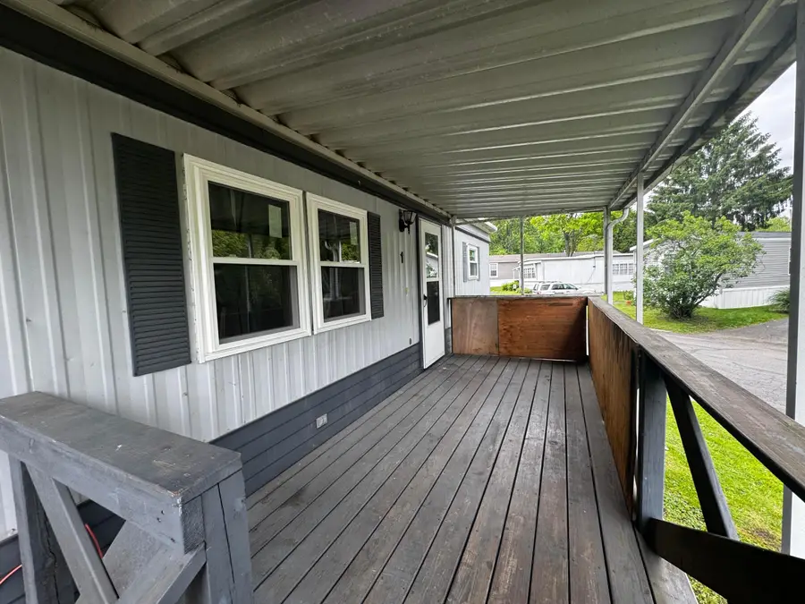 1 Estates Lane, Reynoldsburg, OH 43068 - #3