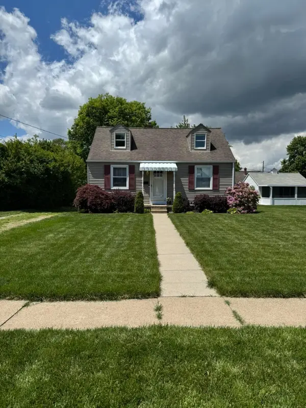 97 S 34th Street, Newark, OH 43055
