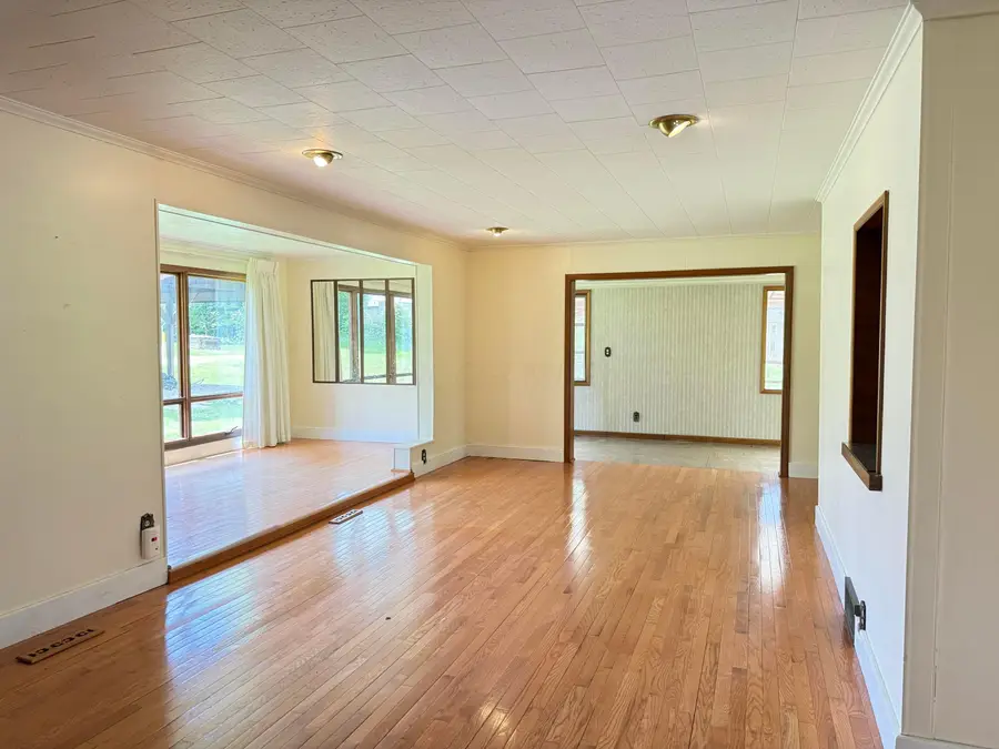 103 Park, New Lexington, OH 43764 - #2