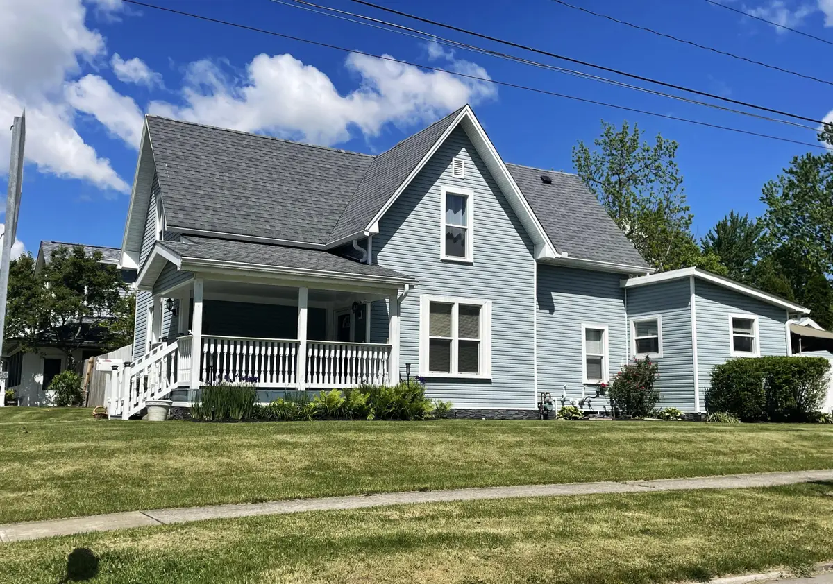 304 W 7th Street, Marysville, OH 43040 - #1