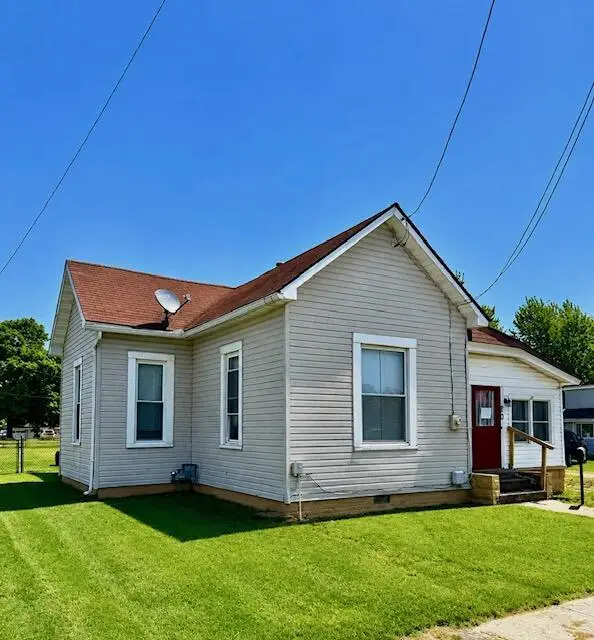 20 Maple Street, Jeffersonville, OH 43128