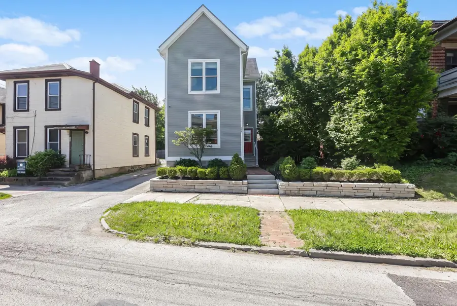 185 E 2nd Avenue, Columbus, OH 43201 - #2