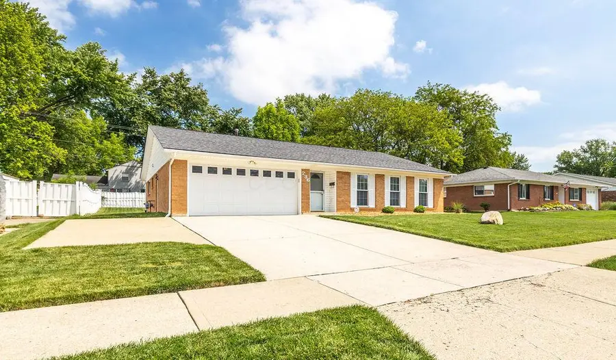 236 Barcelona Avenue, Westerville, OH 43081 - #3