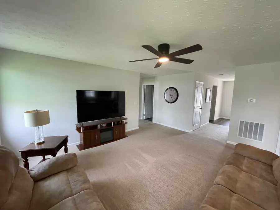 1958 Lake Crest Drive, Grove City, OH 43123 - #3