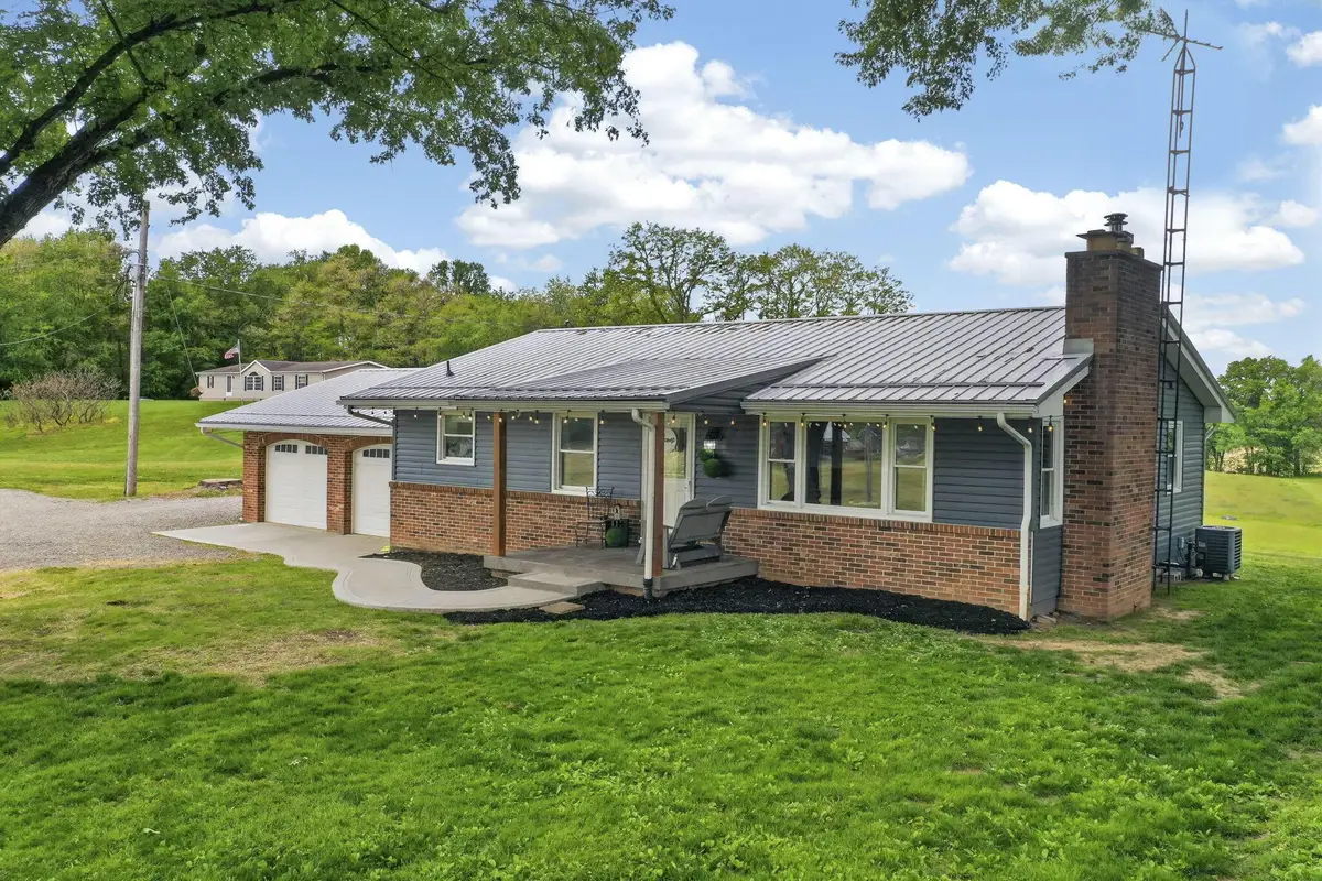 561 County Line Road Ne, Bremen, OH 43107 - #1