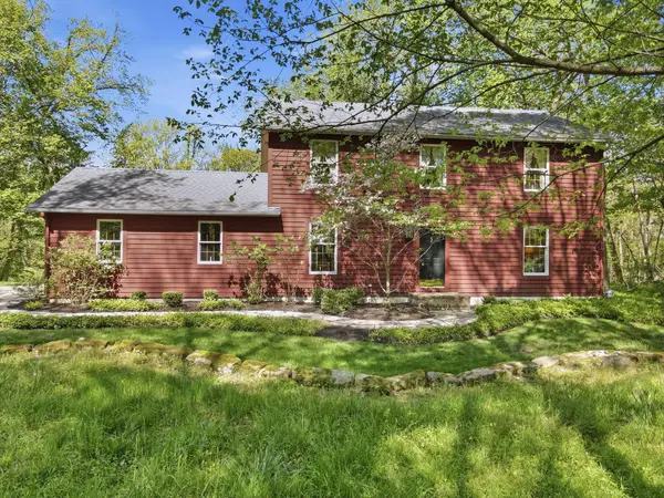 33 Bending Oak Drive, Granville, OH 43023
