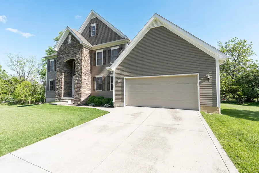 6431 W Mohican Drive, Powell, OH 43065 - #2