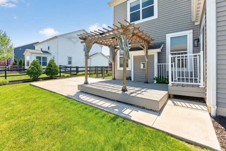 4032 Stonehill Way, Powell, OH 43065 - #3